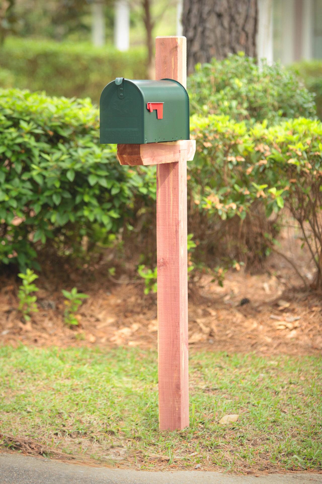 Cedar Deluxe DriveIn Mailbox Post Architectural Mailboxes