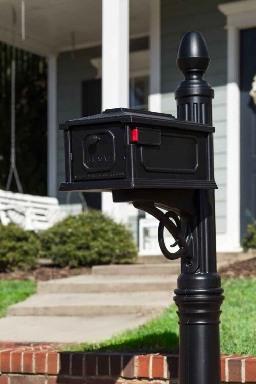 Zoomed in image of the side view of black Stratford Mailbox