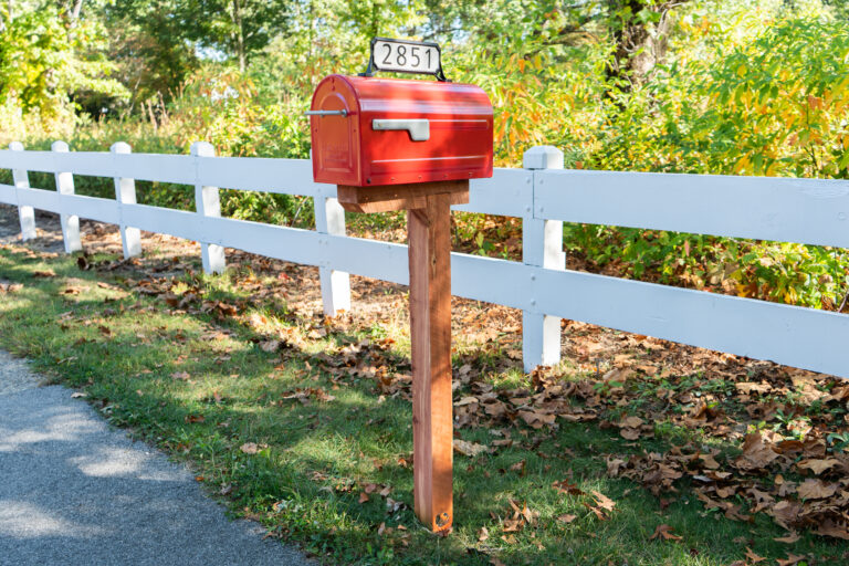 Cedar Mailbox Post – Assembly Video